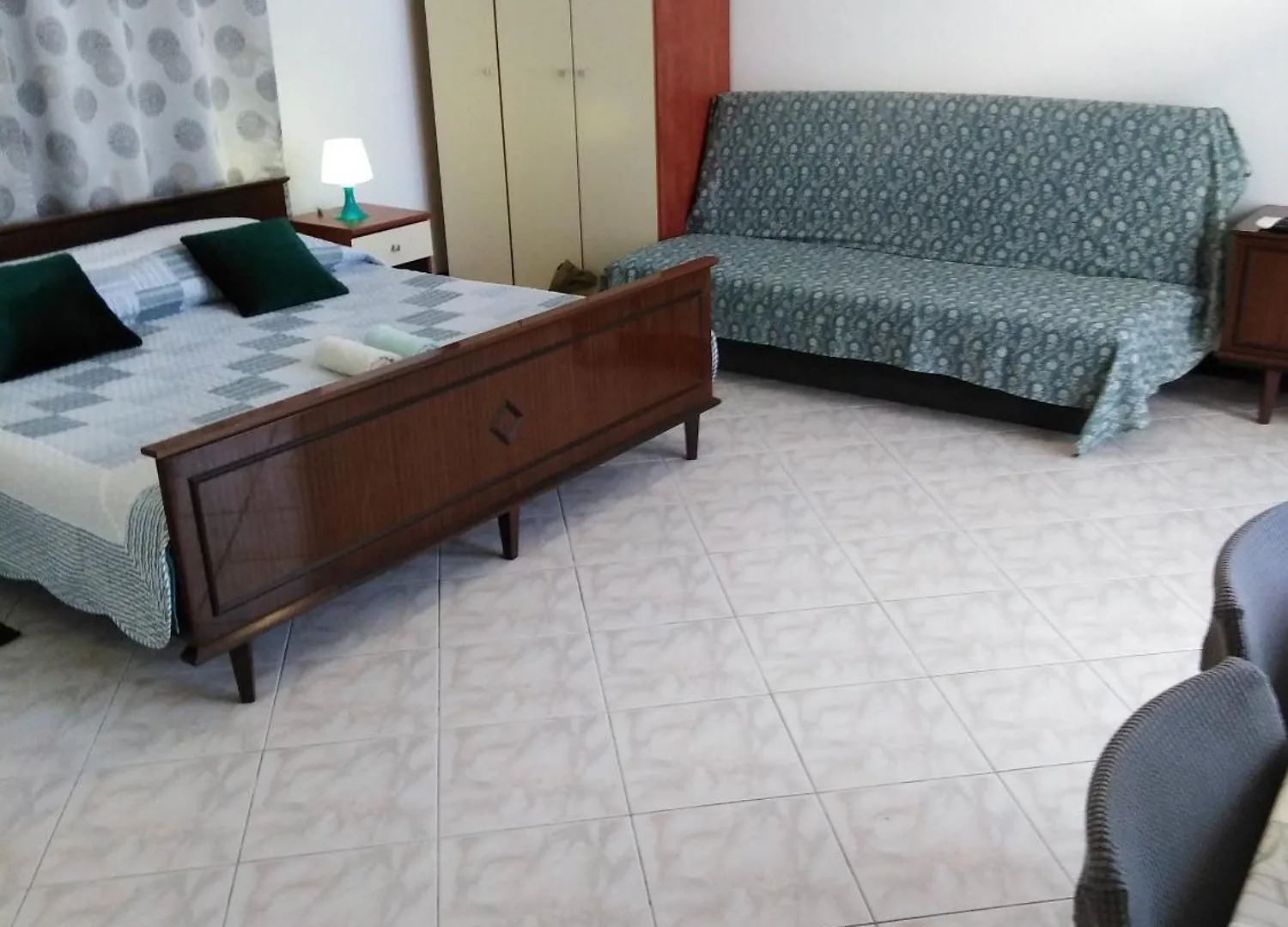 Apartments With A Parking Space Pula - 6985 0*,  Croatia