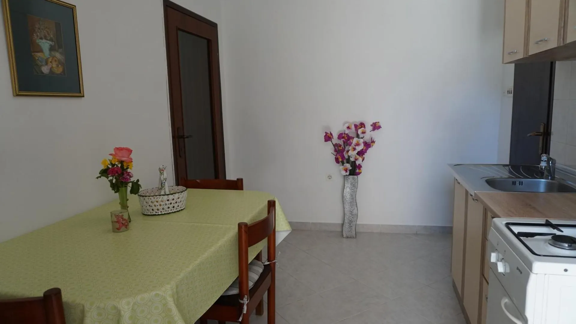 Apartments With A Parking Space Pula - 6985 0*,