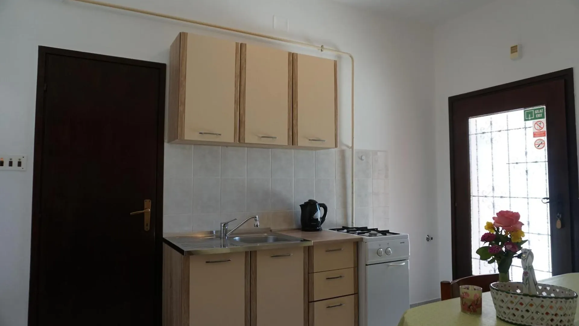 Apartments With A Parking Space Pula - 6985